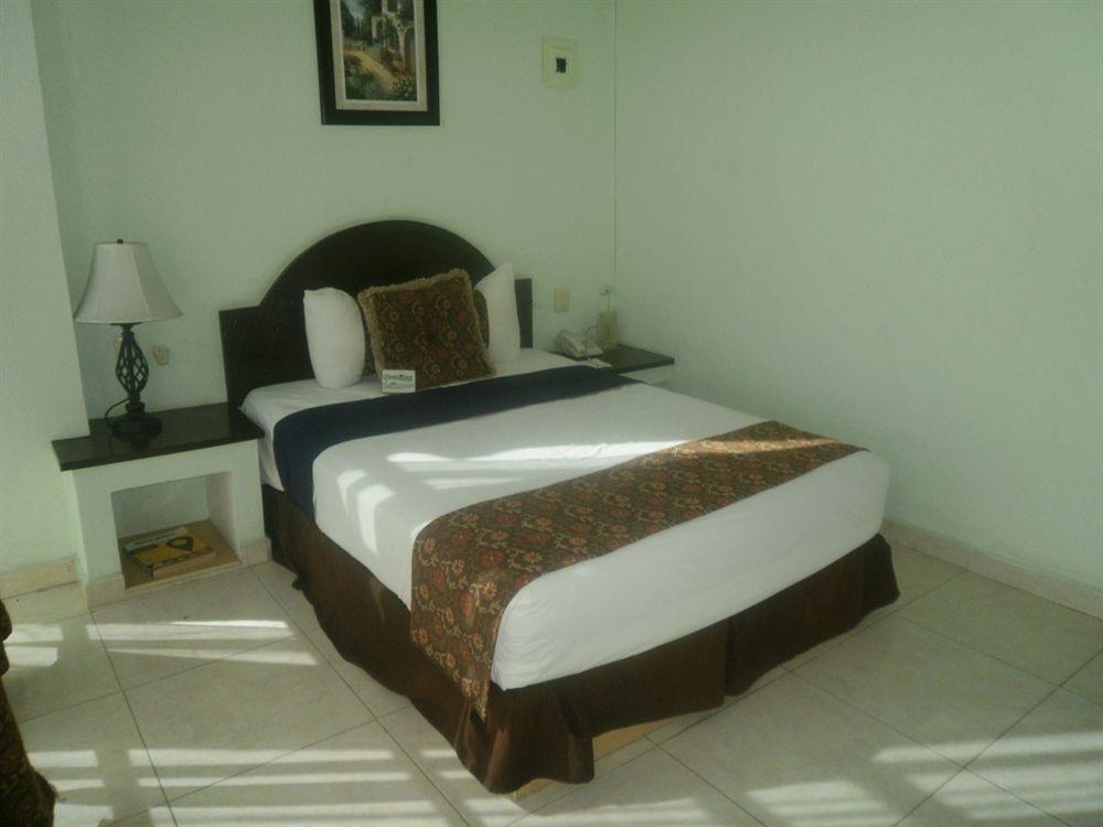 Hotel He Centro - Desayuno Incluido à Tuxtla Gutiérrez Extérieur photo