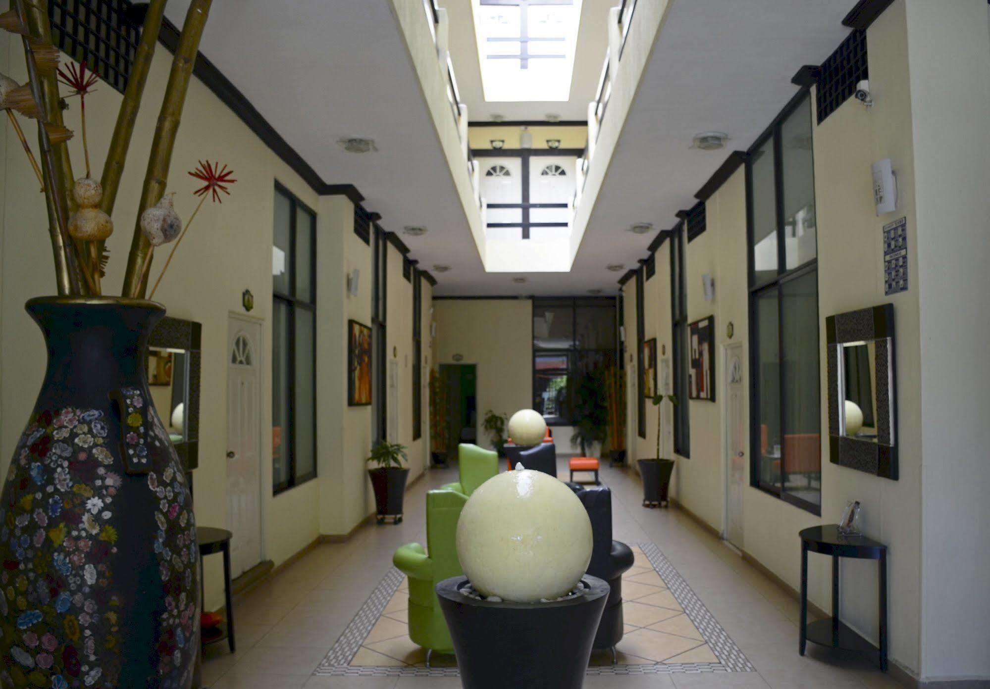 Hotel He Centro - Desayuno Incluido à Tuxtla Gutiérrez Extérieur photo